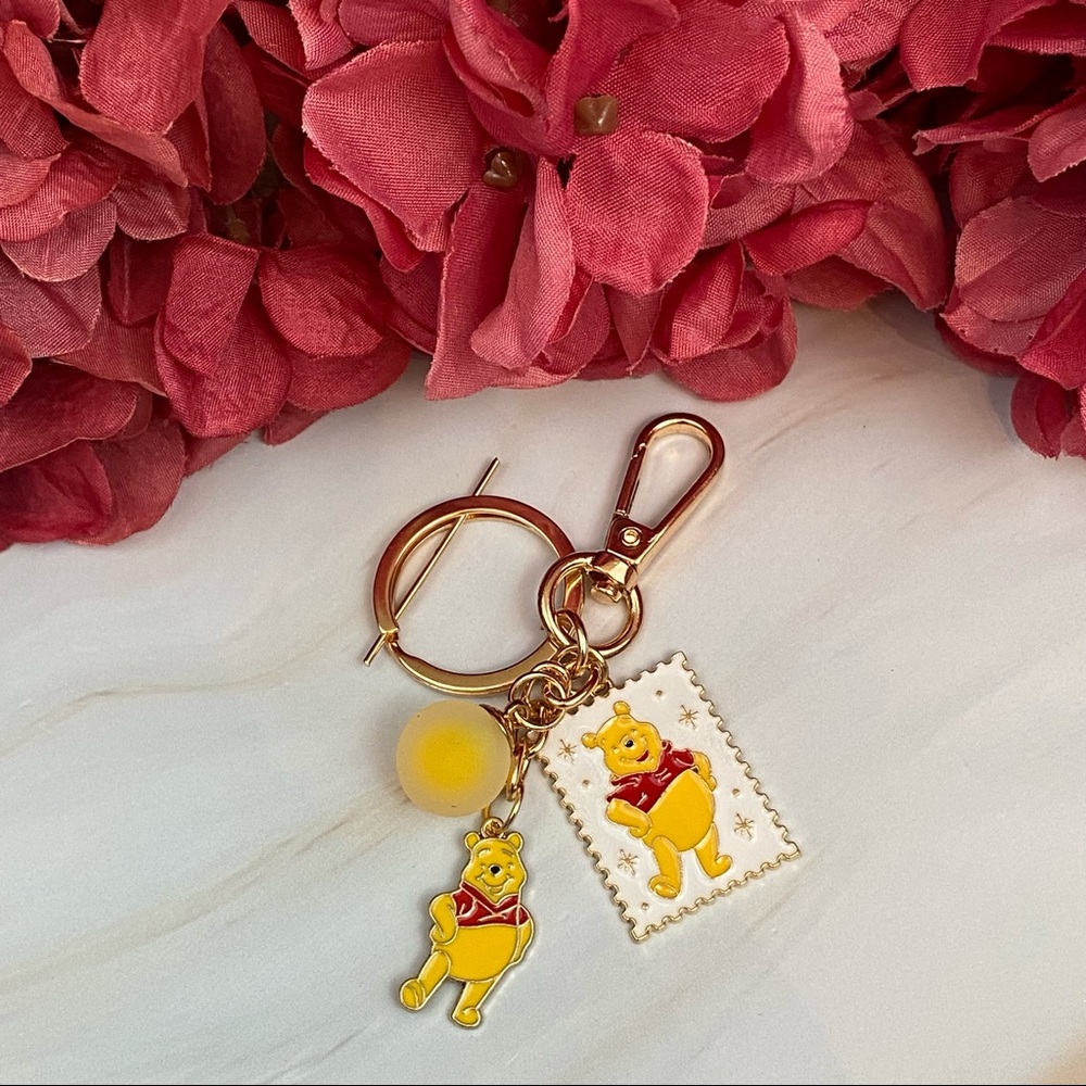 Winnie the Pooh and Piglet Keychain Charms - Picture 4 of 15